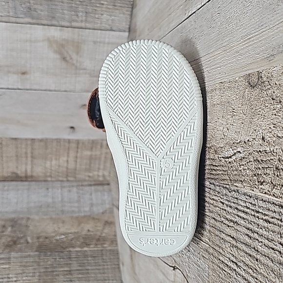 Carter's - Picture 5 of 6